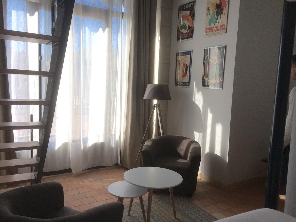 סומור Chambre D' Hotes La Lucasserie מראה חיצוני תמונה